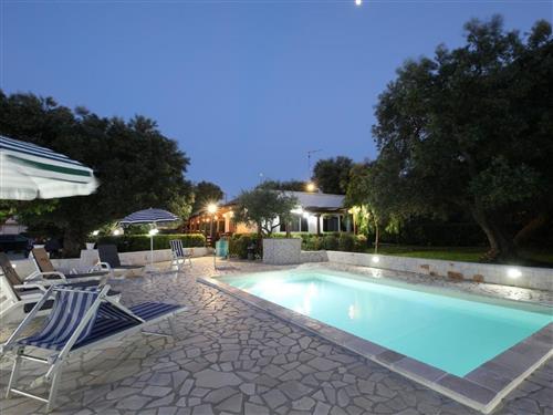 Holiday home - 6 persons -  - Carovigno - 72012