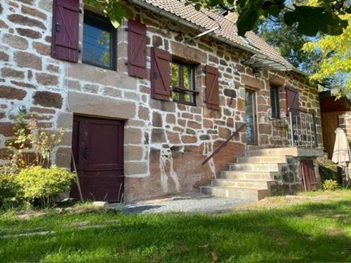 Holiday home - 5 persons -  - 19310 - Louignac