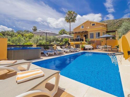 Holiday home - 13 persons -  - 29570 - Cártama