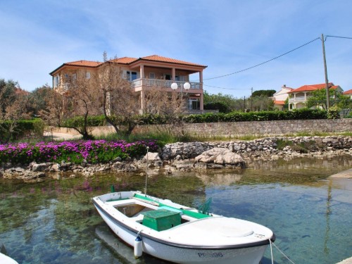 Holiday apartment - 4 persons -  - Ulica Veljka Maštruka - 23275 - Ugljan