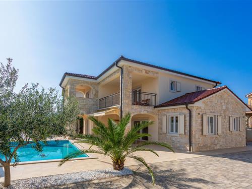 Holiday home - 10 persons -  - Lokvic - Krk-Pinezici - 51500 - Pinezici