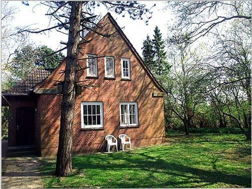 Ferienhaus - 3 Personen -  - Bahnhofstr. - 25881 - Tating