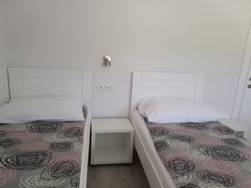 Holiday apartment - 2 persons -  - 53231 - Plitvicka Jezera