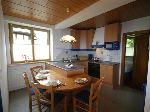 Ferienhaus - 4 Personen -  - Weyreggerstraße - 4852 - Weyregg Am Attersee