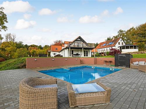 Sommerhus - 14 personer -  - Brommevej 19, nr. - 3760 - Gudhjem