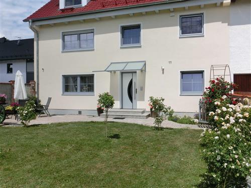 Ferienhaus - 3 Personen -  - Kreisstraße - 82281 - Egenhofen