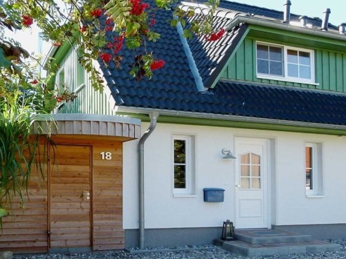Ferienhaus - 5 Personen -  - 18374 - Zingst Ot Müggenburg