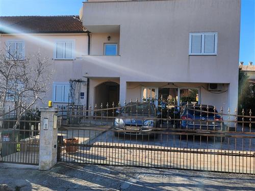 Holiday apartment - 3 persons -  - Rovinjska - 52440 - Porec