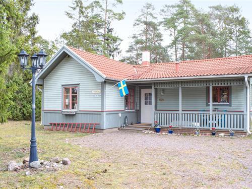 Holiday Home/Apartment - 8 persons -  - Röskärsvägen - 383 92 - Mönsterås