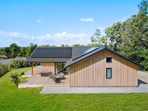 Sommerhus - 10 personer -  - Strandholmen - Faldsled - 5642 - Millinge