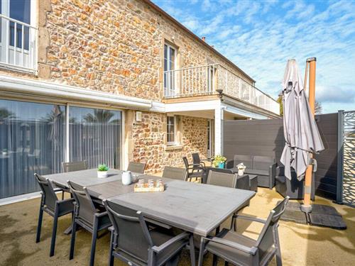 Holiday home - 9 persons -  - Le Pont Durand - 50260 - L'étang-Bertrand