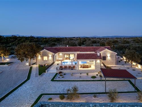 Holiday home - 10 persons -  - Tinj - Biograd-Tinj - 23423 - Tinj