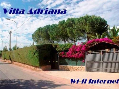 Fritidshus - 6 personer -  - Calabernardo - 96017