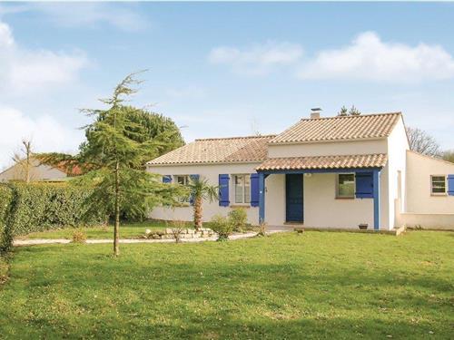 Holiday home - 7 persons -  - Impasse des Roches - 85220 - St Maixent Sur Vie
