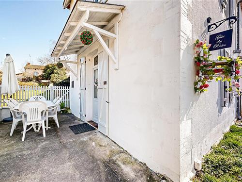 Holiday home - 6 persons -  - Rue des Lavandieres - 16500 - Oradour-Fanais