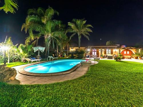 Ferienhaus - 8 Personen -  - Calabernardo - 96017