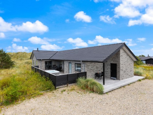 Sommerhus - 8 personer -  - Fyrmarken - Nr. Lyngvig - 6960 - Hvide Sande