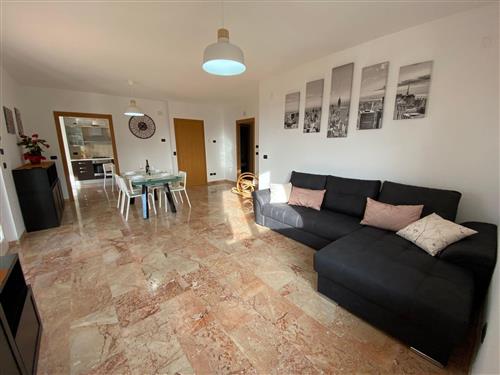 Sommerhus - 10 personer -  - Albisano - 37010