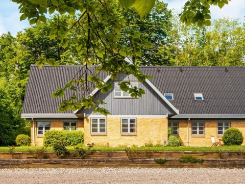 Emne nr.: 090-08915