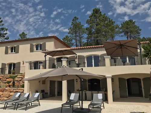 Ferienhaus - 14 Personen -  - 83490 - Le Muy