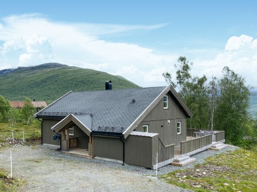 Feriehus - 9 personer -  - Harevadet - Grodås - 6763 - Hornindal