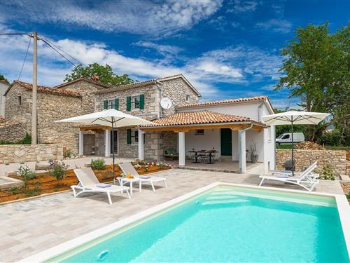 Holiday home - 4 persons -  - Benezi - 52420 - Buzet