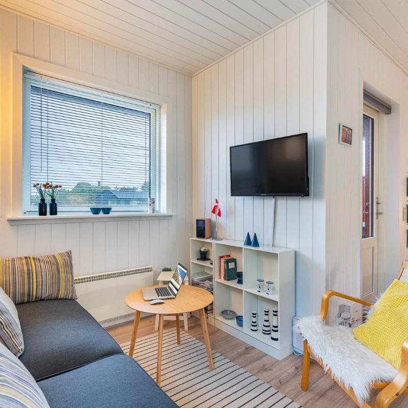 Sommerhus - 4 personer -  - Hjelmevej 15, App. - 6854 - Henne Strand