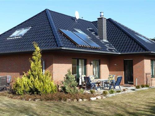 Holiday Home/Apartment - 4 persons -  - 18556 - Wiek