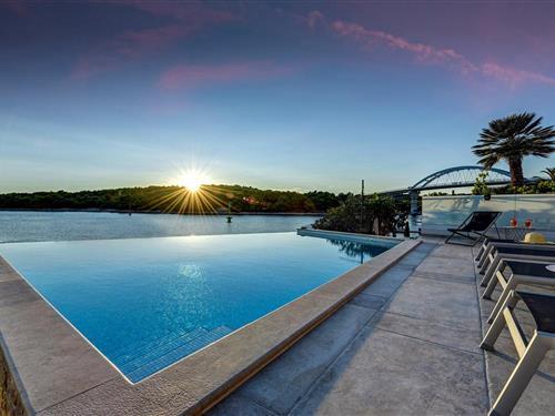 Holiday home - 10 persons -  - 53 ulica - Pasman-Zdrelac - 23263 - Zdrelac