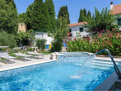 Fritidshus - 12 personer -  - Hrvatskih branitelja - Trogir-Kastel Luksic - 21215 - Kastel Luksic