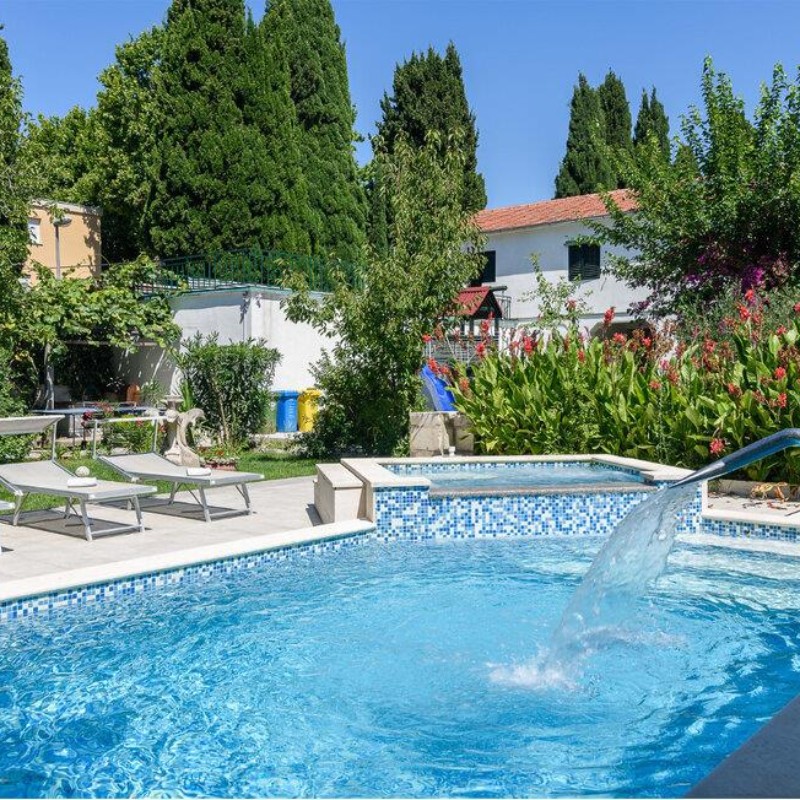 Sommerhus - 12 personer -  - Hrvatskih branitelja - Trogir-Kastel Luksic - 21215 - Kastel Luksic