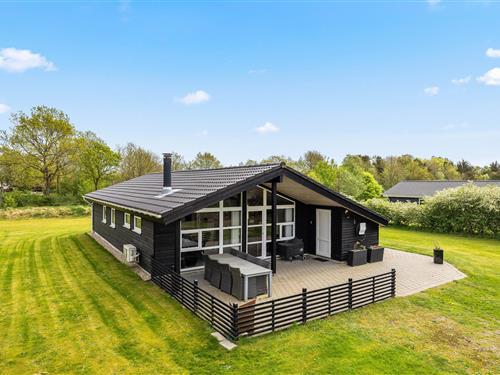 Holiday Home/Apartment - 6 persons -  - Enebærvangen - Jegum - 6840 - Oksbøl