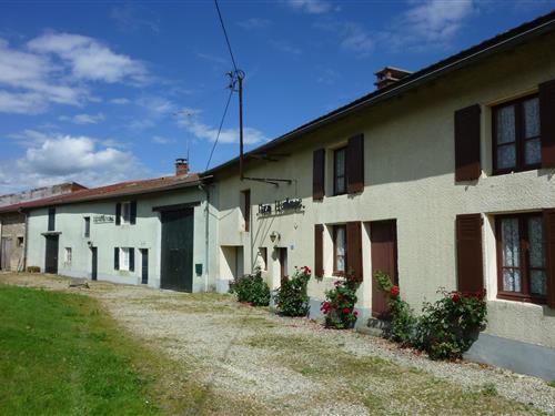 Holiday home - 7 persons -  - 08240 - Barricourt