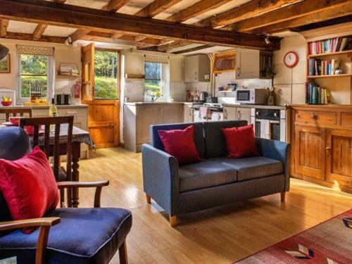 Holiday home - 2 persons -  - LD1 6UD - Llandrindod Wells