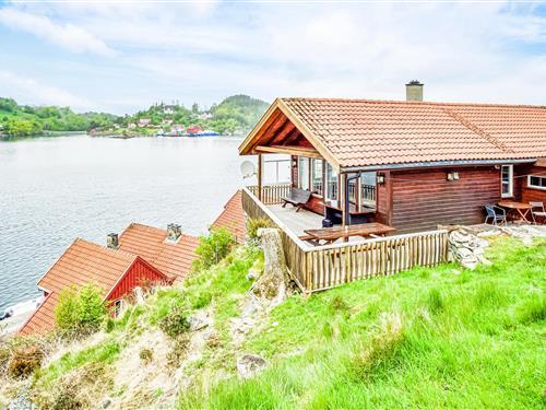 Semesterhus/Semesterlägenhet - 8 personer -  - Fåravegen - Furre/Sjernarøy - 4170 - Sjernarøy