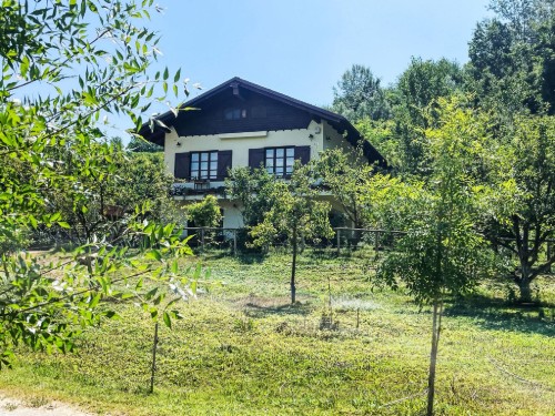 Holiday home - 6 persons -  - 14100 - Asti