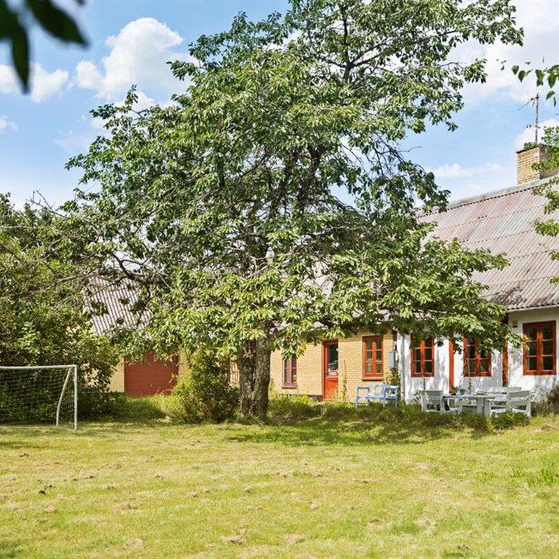 Sommerhus - 6 personer -  - Almindingensvej - 3751 - Østermarie