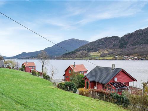 Sommerhus - 6 personer -  - Bjoavegen - Ølensvåg/Vindafjord - 5582 - Ølensvåg