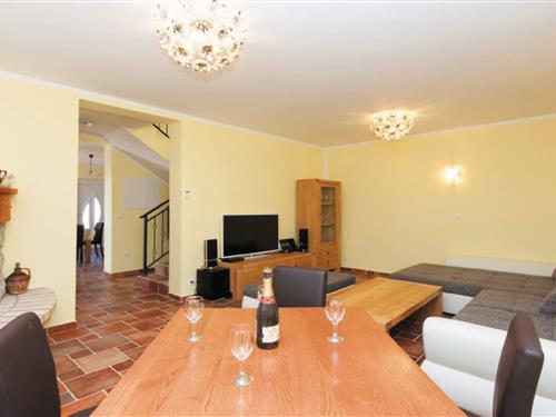 Holiday home - 8 persons -  - 51280 - Rab