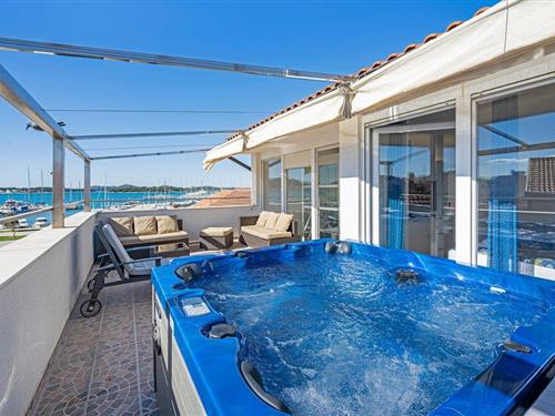 Holiday home - 10 persons -  - Lilesova - Murter-Murter - 22243 - Murter