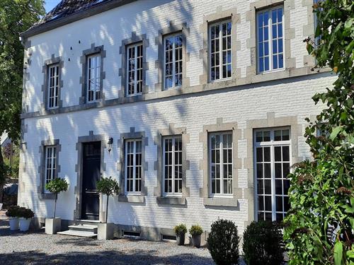 Feriehus - 9 personer -  - 5570 - Honnay