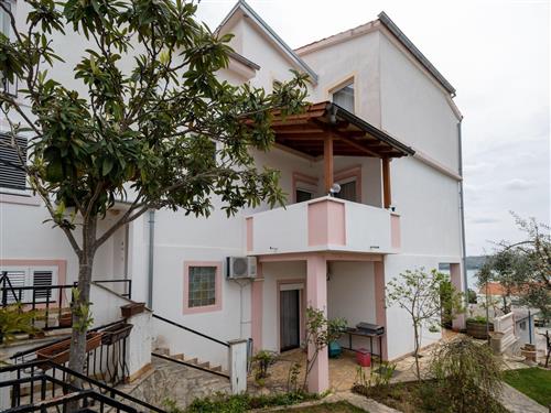 Holiday apartment - 3 persons -  - Jadranska ulica - 23242 - Posedarje