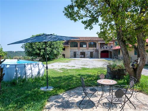 Holiday Home/Apartment - 7 persons -  - Somano - 12060