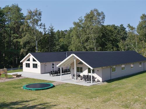 Sommerhus - 24 personer -  - Hedelærkevej - Asserbo - 3300 - Frederiksværk