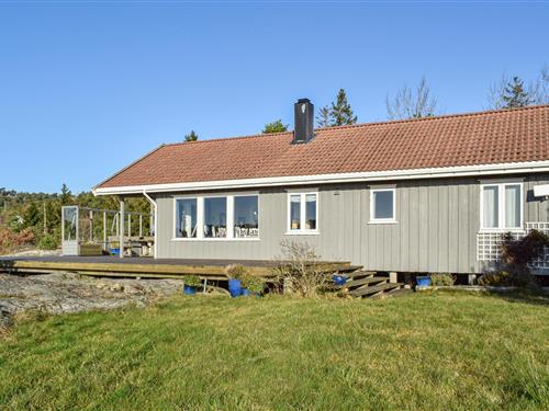 Feriehus / leilighet - 6 personer -  - Launesveien - Harkmark/Mandal - 4516 - Mandal