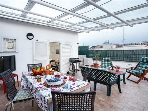 Holiday Home/Apartment - 6 persons -  - 00165 - Rome