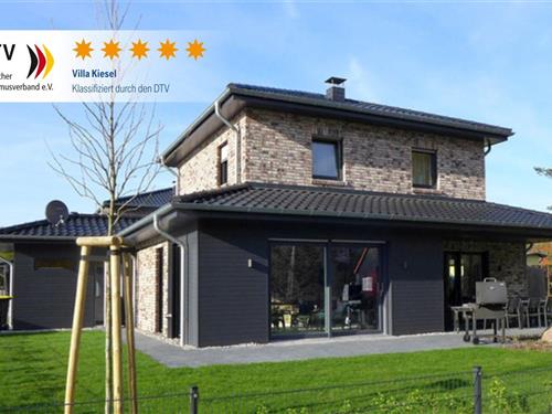 Fritidshus - 8 personer -  - Störtebekerweg - 17459 - Zempin