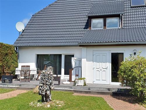 Semesterlägenhet - 7 personer -  - Meerblick, Garten, ruhige Lage, Grill, Pkw-Stellplatz - 18211 - Börgerende-Rethwisch / Bö