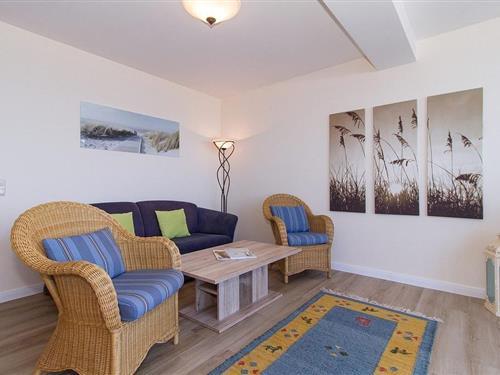 Holiday Home/Apartment - 4 persons -  - Ostseeallee - 18225 - Ostseebad Kühlungsborn