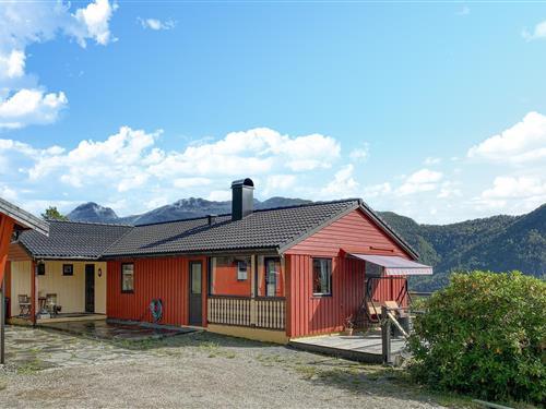 Holiday home - 5 persons -  - Norddalsfjord - 6910 - Florø